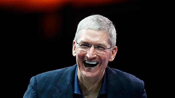 Apple CEOsu Tim Cook: Gaylik bana Tanrının en büyük armağanı
