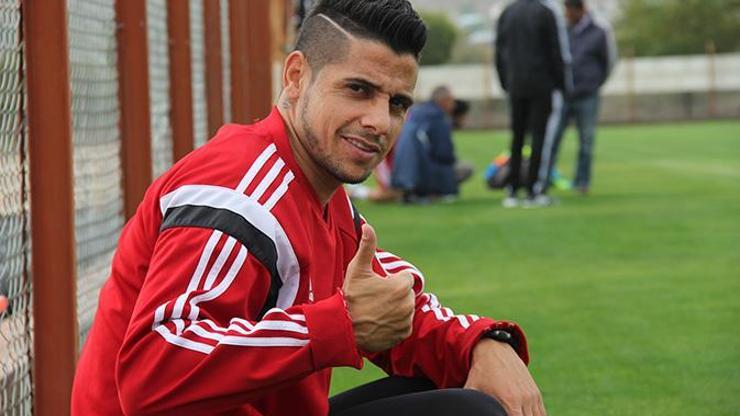 Cicinho Beşiktaşa transfer olacak mı