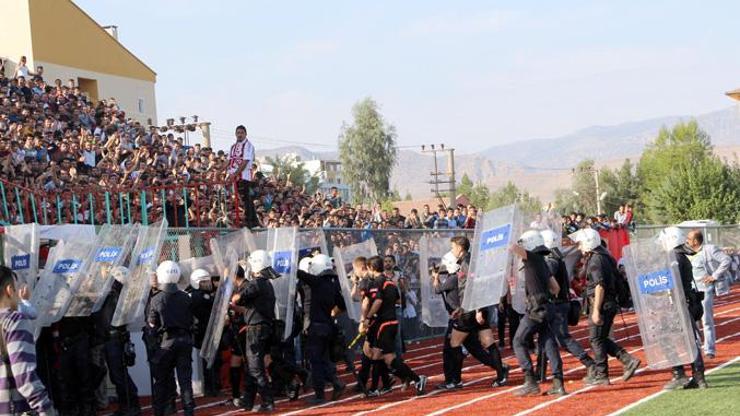 Cizrespora ceza yağdı