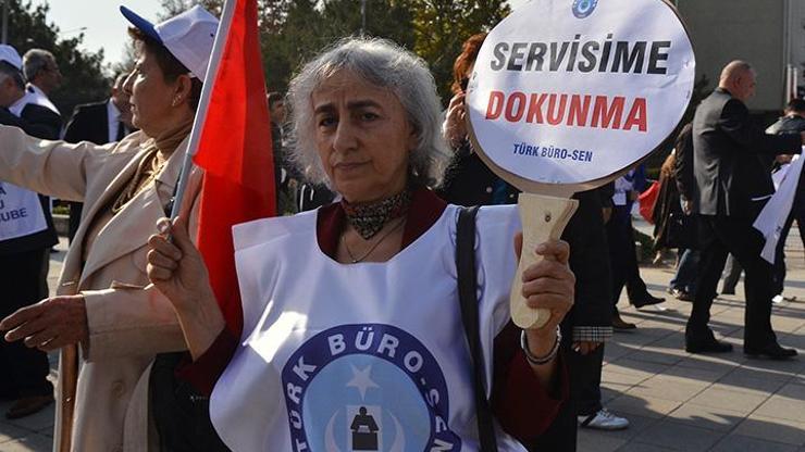 Ankarada servislerin kaldırılması protesto edildi