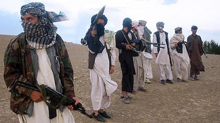 Pakistan, Taliban için özel mahkemeler kurma kararı verdi