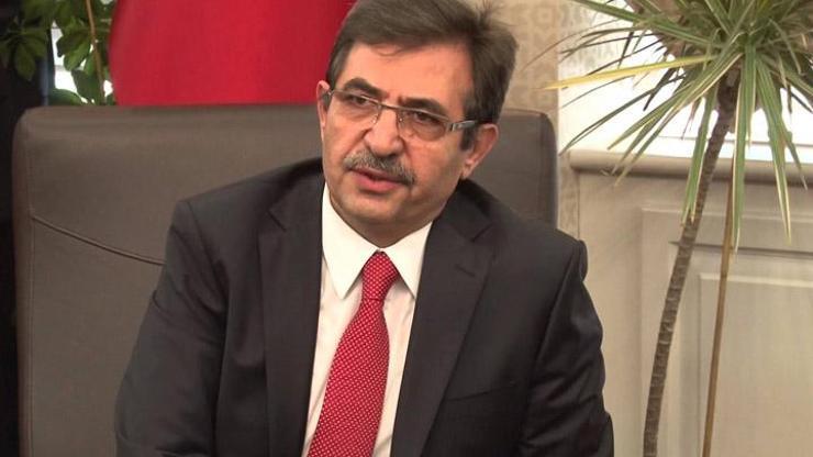 CHP gençlerin eline taş verdi Erdoğanı taşlattı