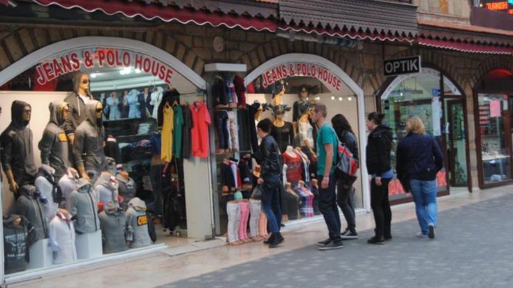 10 ayda 33 milyon turist geldi