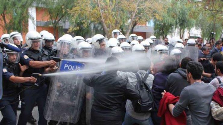TBMM önünde CHPlilere gazla polis müdahalesi