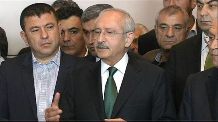 Kılıçdaroğluna yumruk atan Övet için yakalama kararı