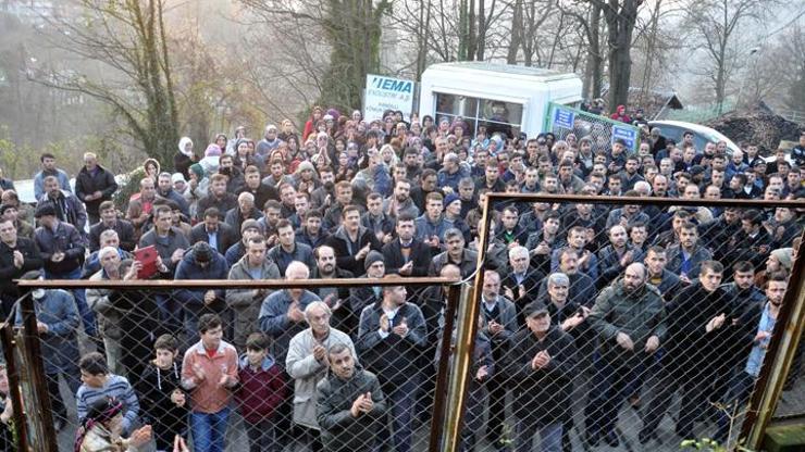 320 madencinin iş akdi feshedildi.