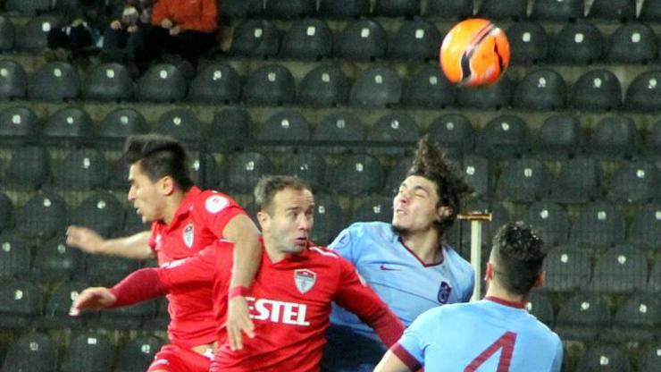 Trabzonspor Manisada da 2-0 kazandı