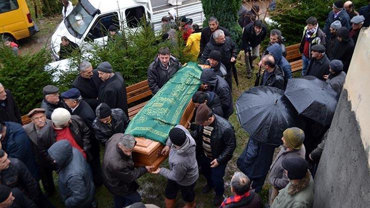 İtalyadaki gemi kazasında ölen mürettebat toprağa verildi