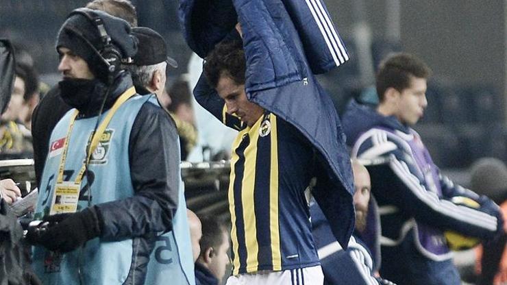 Fırat Aydınus, Emre Belözoğlunu sakatladı
