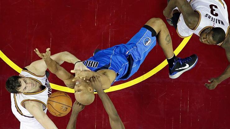 Dallas Clevelandı da devirdi