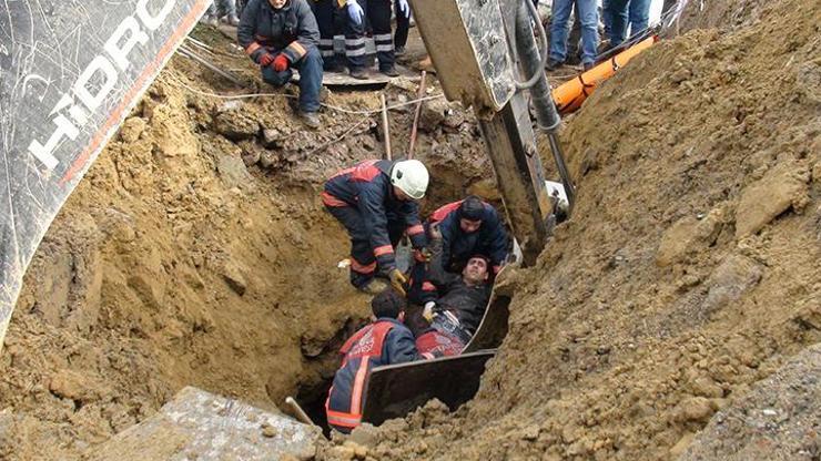 Eyüpte toprak kayması oldu, 1 işçi yaralandı