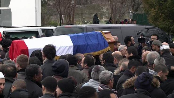 Charlie Hebdo saldırısında öldürülen polis memuru için cenaze töreni