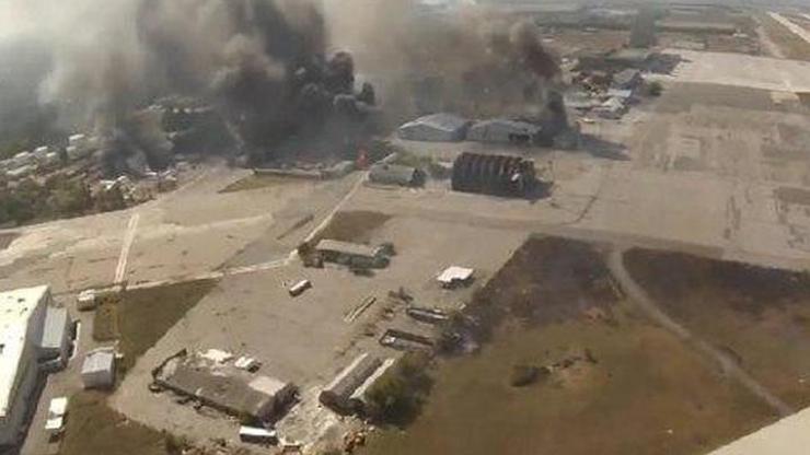 Rus ayrılıkçılar Donetsk havalimanını ele geçirdi