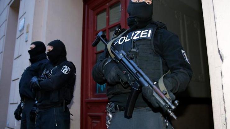 Berlinde iki Türk gözaltına alındı