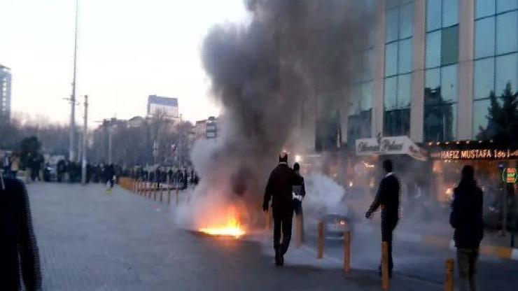 Taksim Meydanında otomobil yakmaya çalıştı