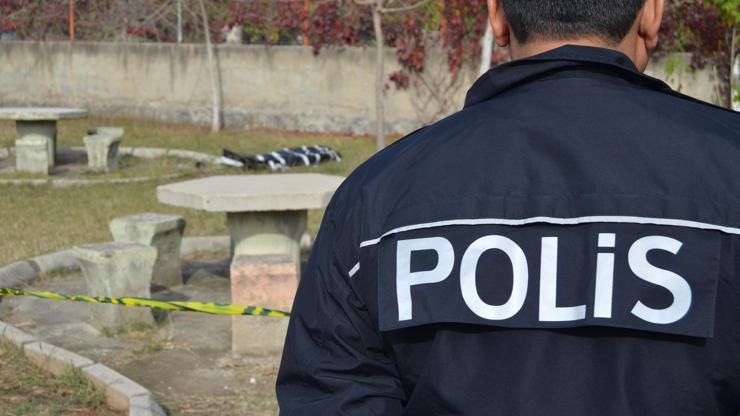 Parkta erkek cesedi bulundu