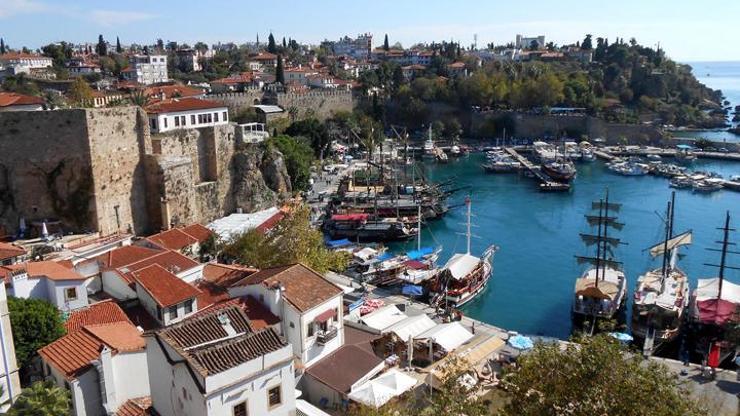 Yabancılar konutu sahil kentlerinden aldı