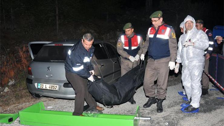 Alanyada otomobil içinde çifte cinayet