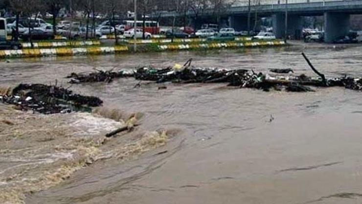 Gökçeadayı sel aldı