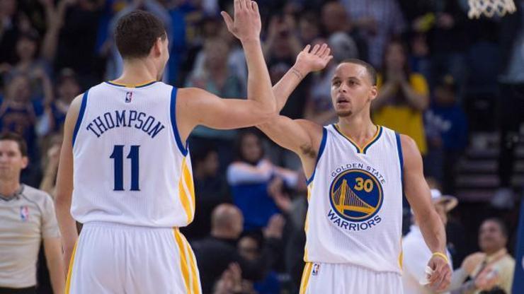 Golden State 17 sayı geriden gelip Dallası devirdi