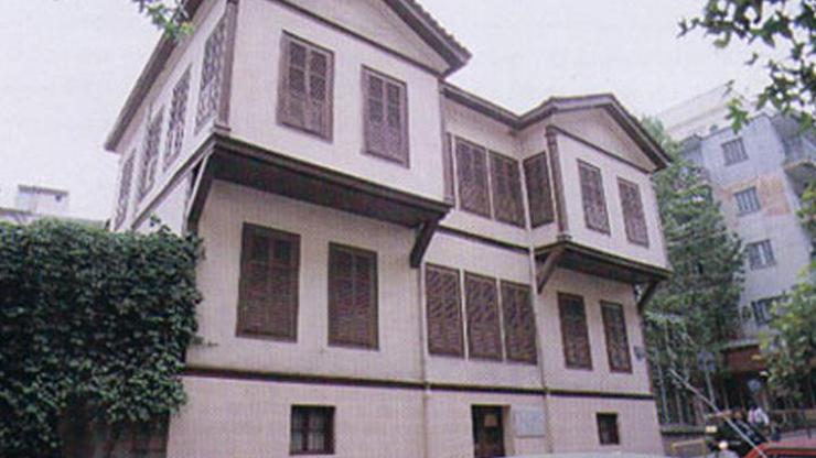 Atatürkün doğduğu gerçek ev bulundu