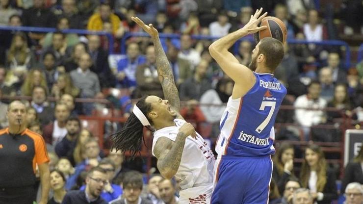 EA7 Emporio Armani - Anadolu Efes: 71-73