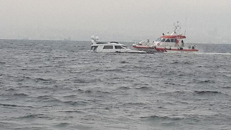 Marmara Denizinde tekne battı; 2 kişi kurtarıldı
