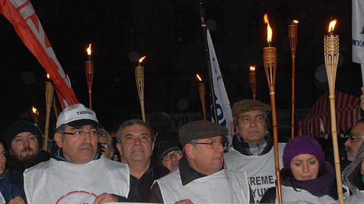 Kadıköyde meşaleli eylem