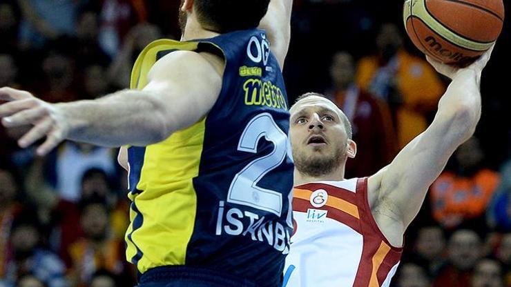 Zafer Galatasarayın oldu