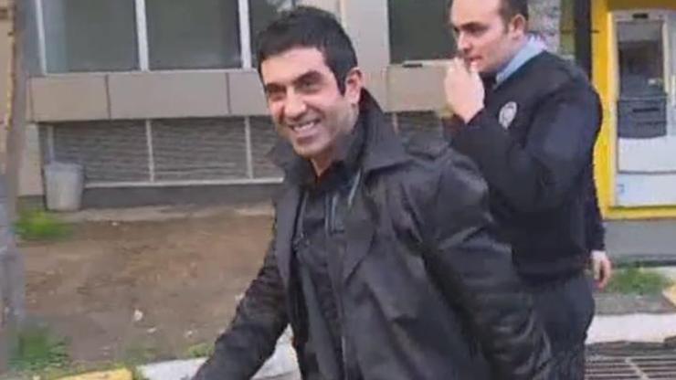 Kürt müzisyen Hozan Kawa Diyarbakırda gözaltına alındı