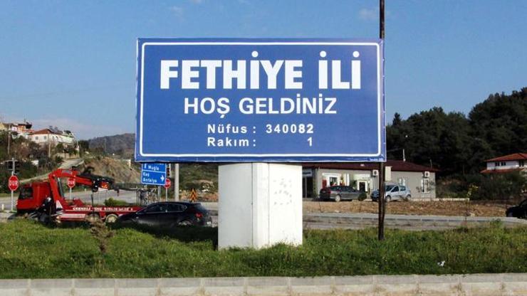 Fethiyeye heyecan yaratan tabela
