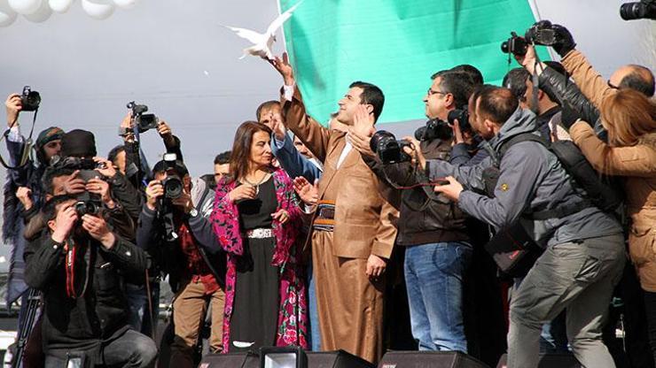 Demirtaş Vandaki Nevruz kutlamasına katıldı