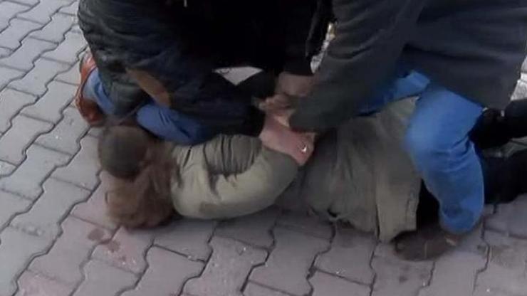 Adli Tıp Kurumu önünde gözaltı