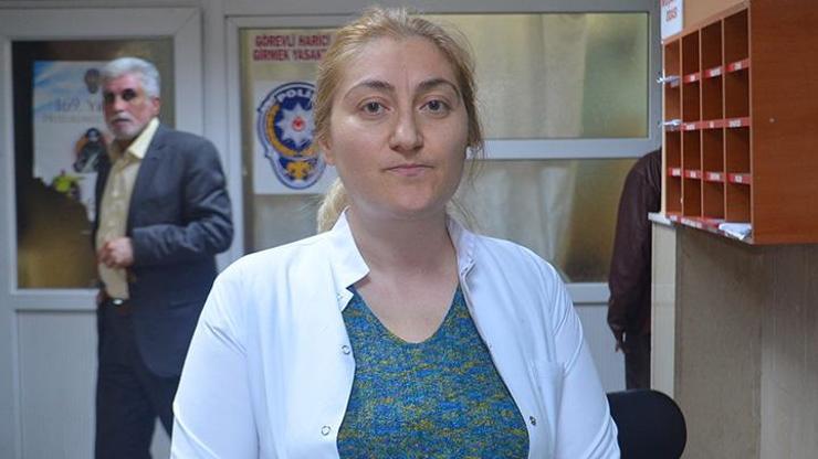Doktoru saçından tutup yerde sürüklediler