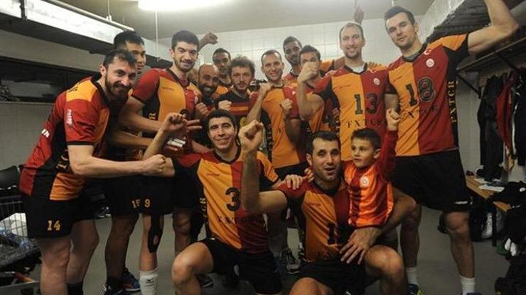 Derbinin güleni Galatasaray