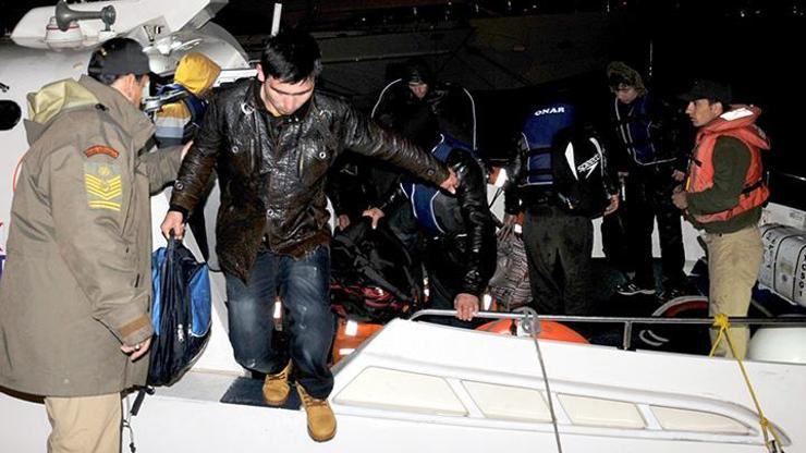 Lastik bottaki 18 kaçak ölümden döndü