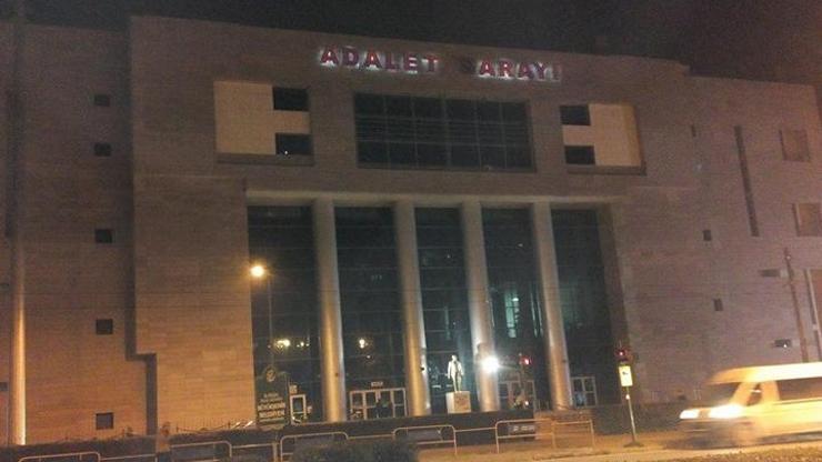 Adalet Sarayı Adalet arayı