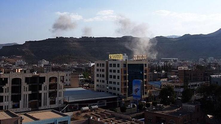Koalisyon güçleri Mas kampını bombaladı
