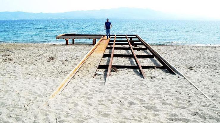 Bodrumda deniz suyu çekildi