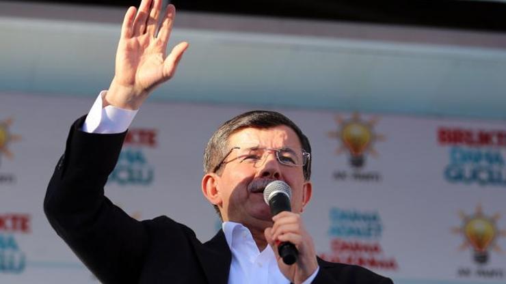 Davutoğlundan Kuvayı Milliye vurgusu