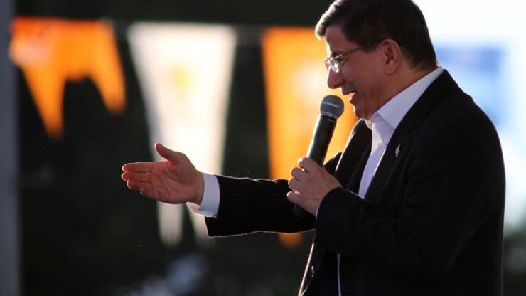 Davutoğlundan 1 Mayıs çağrısına yanıt: Kabeye laf söyletmeyiz