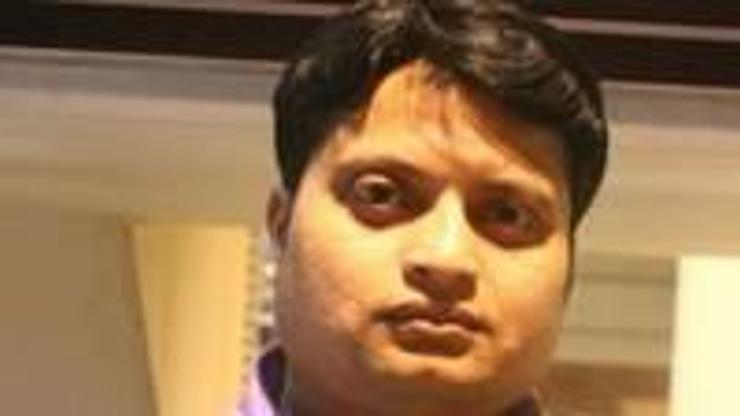 Bangladeşte bir laik yazar daha öldürüldü