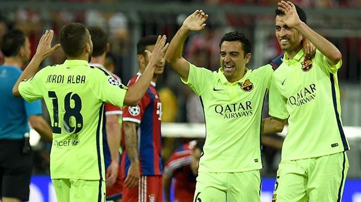Xavi Şampiyonlar Liginde tarih yazdı
