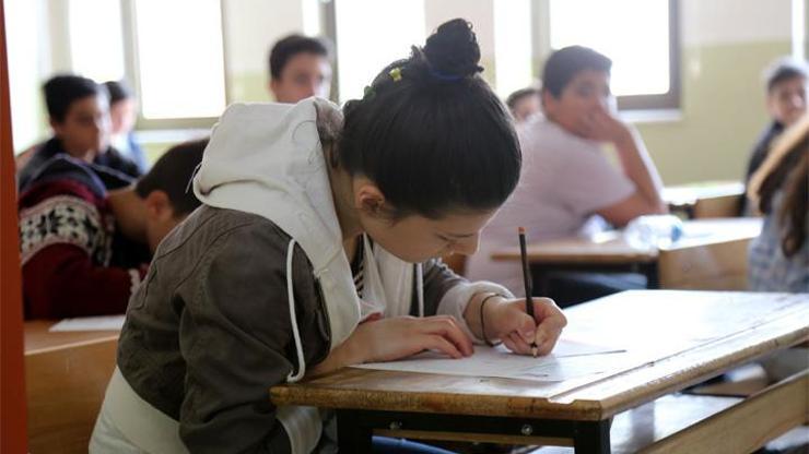 Mazeret sınavlarının ilk gün oturumu yapıldı