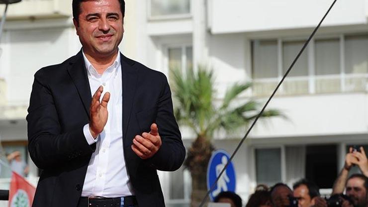FT: Demirtaş Erdoğanı durdurmak için kumar oynuyor