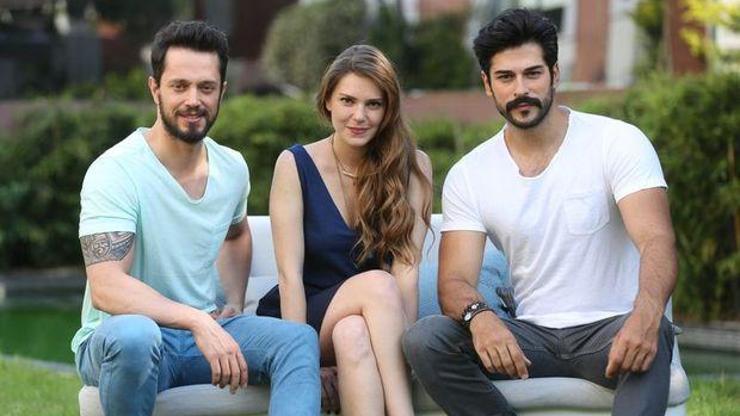 Burak Özçivit ve Murat Boz aynı filmde