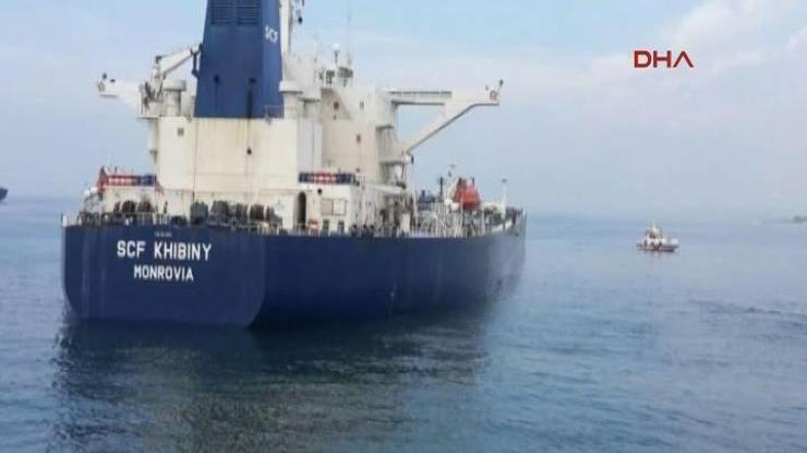 Petrol tankeri Ahırkapı açıklarında karaya oturdu