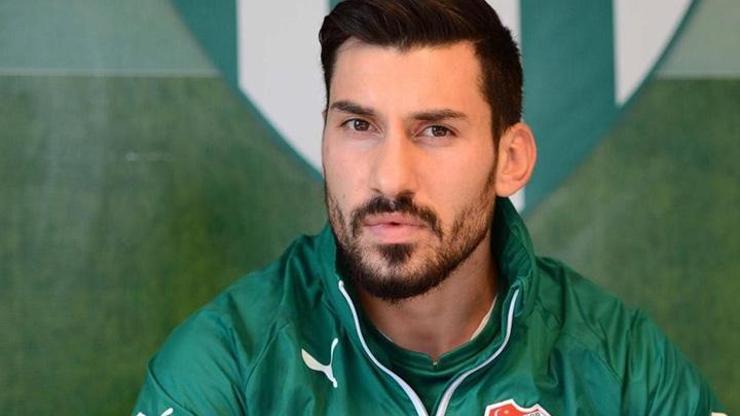 Şener Özbayraklı sözleşmesini feshetti