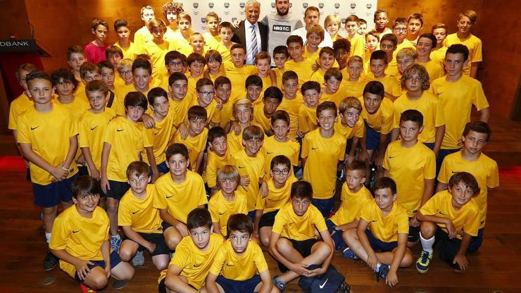 Barçanın yeni transferi Vidalden Arda Turan açıklaması