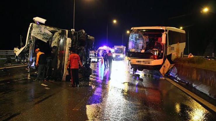 Bolu Dağında otobüs kazası: 6 ölü, çok sayıda yaralı